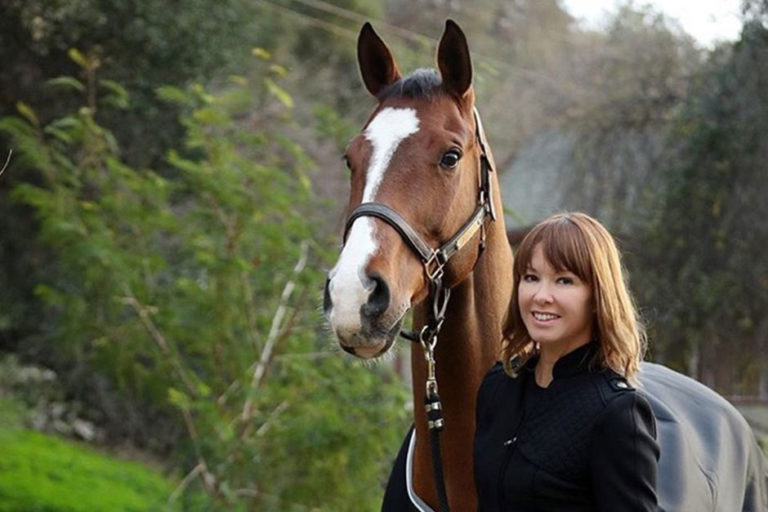 15 Questions with Equestrian Stylist and Traveller Jennifer Sims